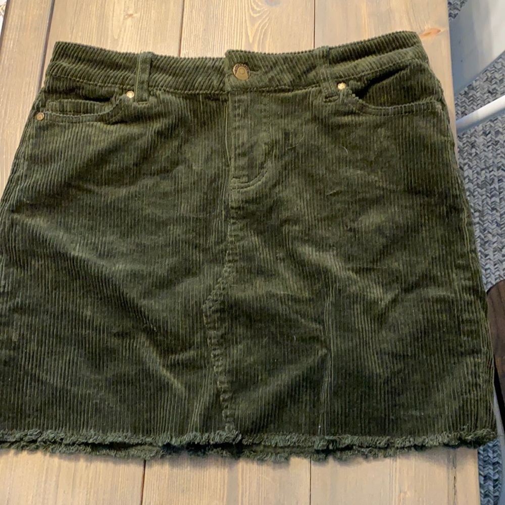 Blue spice size 3 corduroy skirt great condition no rips or tears